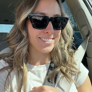 Meet your Posher, Annette